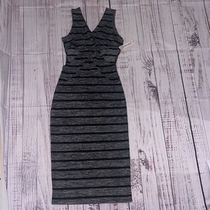 Horizontal stripped stress